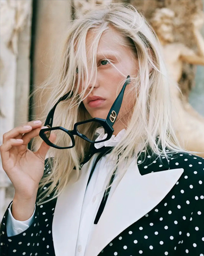 华伦天奴 2026 春夏眼镜系列广告大片