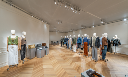 DIOR 2026秋冬系列新品亮相上海 再现对城市漫游的构想